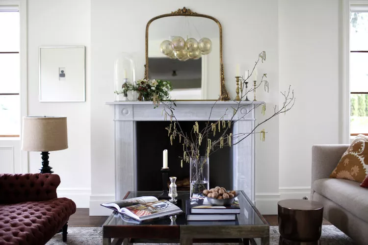 10 Feng Shui Rules for Mirrors - Avoid Putting Mirrors Above Beds, Sofas or Chairs