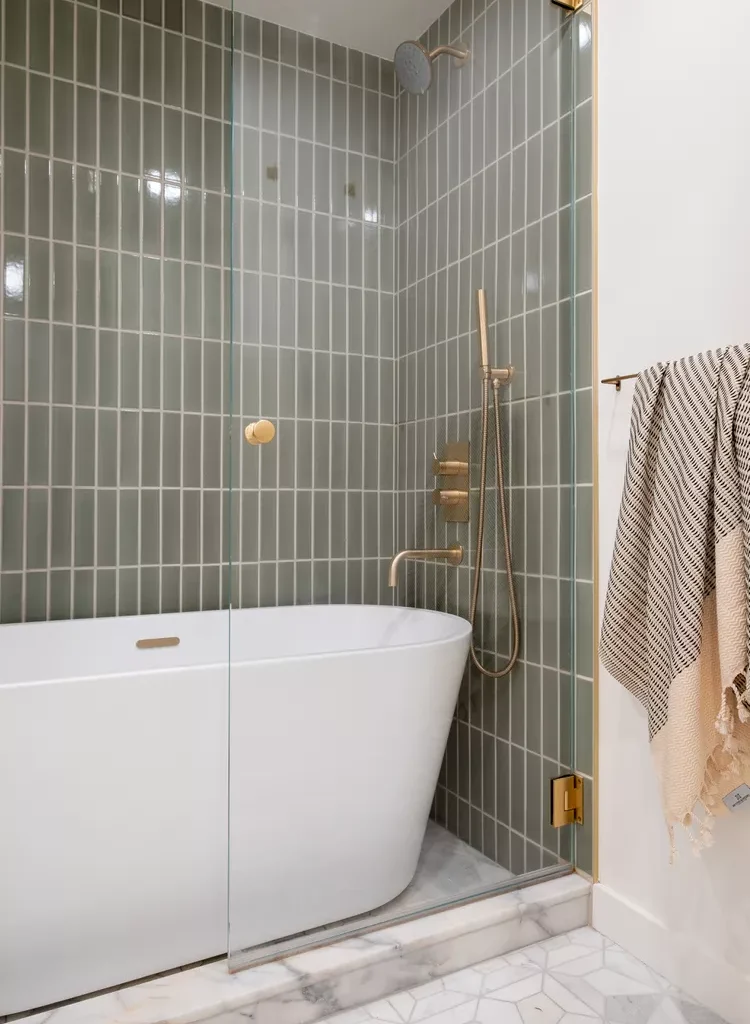 19-modern-bathroomideas-design-by-gina-rochelle-design