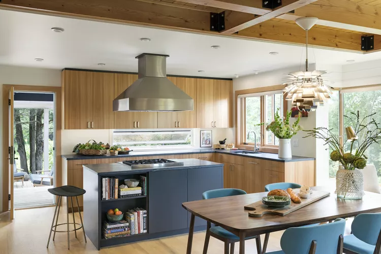 7 Things All Feng Shui Kitchens Should Have - Keep Color in Mind