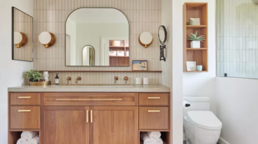 9-modern-bathroomideas-photo-by-bethany-nauert-design-by-mollieranize-kim-serani-