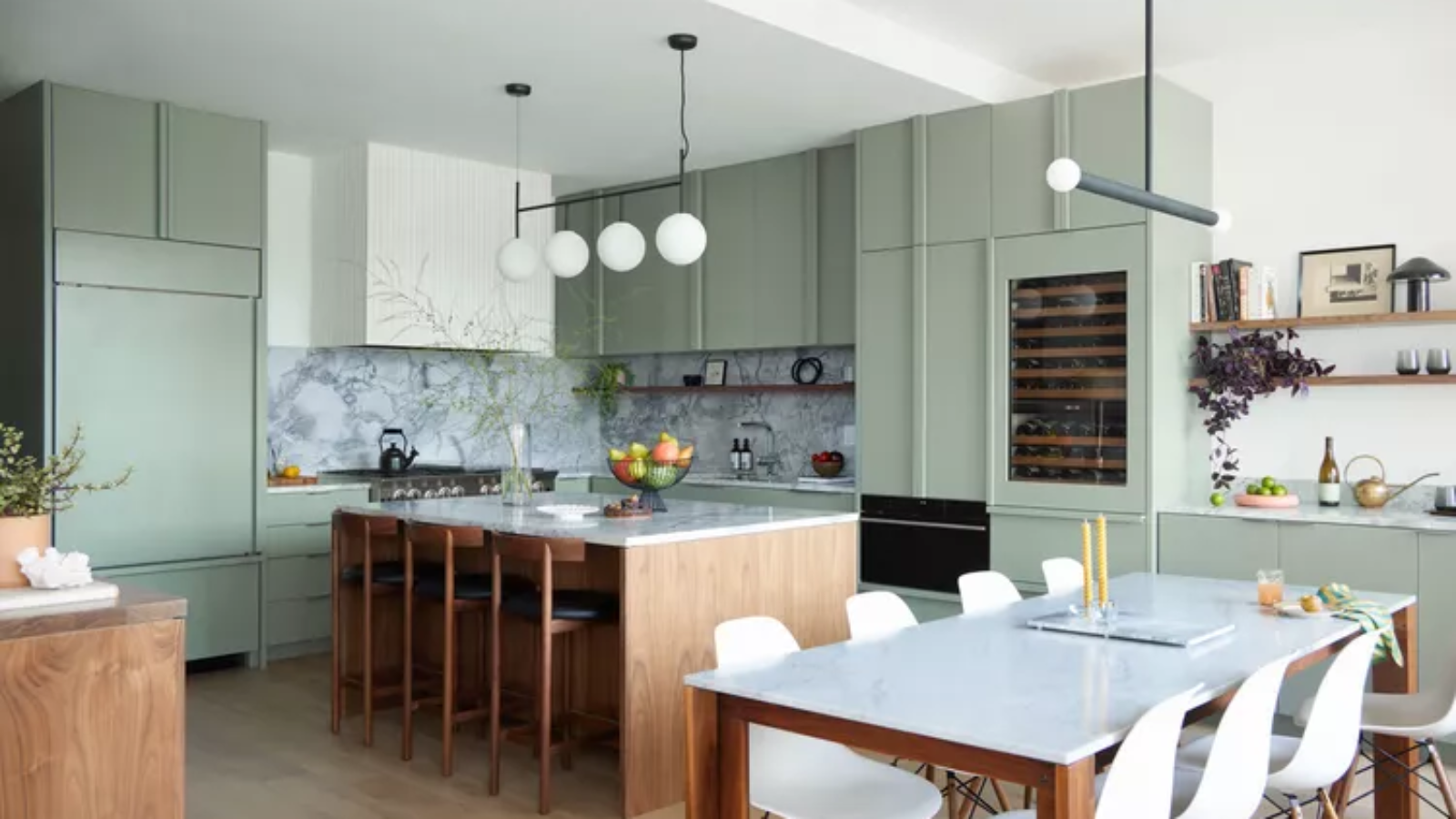 12+ Timeless Kitchen Cabinet Colors Designers Keep Coming Back To