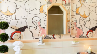 Retro Bathrooms That Prove Modern Isn't Always Best