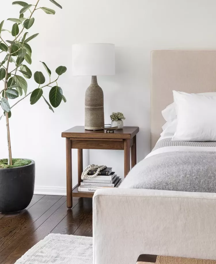 Small Primary Bedroom Ideas Embrace Soft Textures Katie Hodges Design