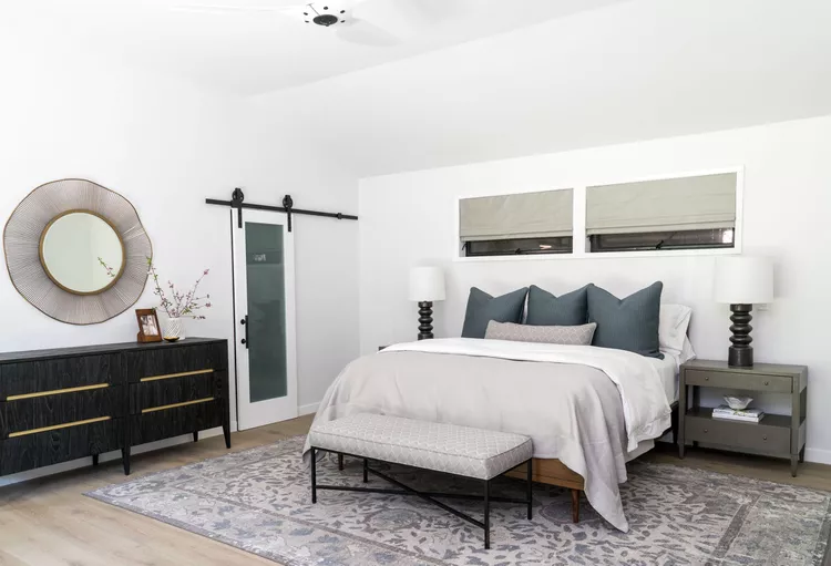 Gray and White Bedroom Ideas for a Timeless, Calming Space-08 Pair White Sheets With a Gray Duvet