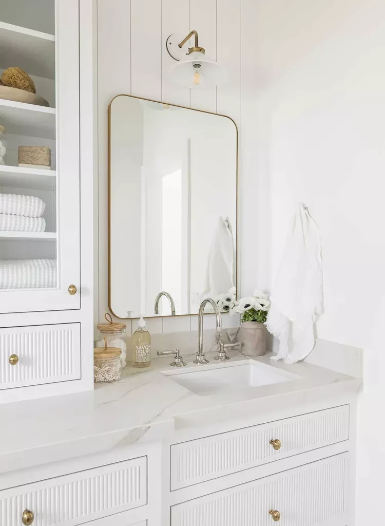  White Bathroom Ideas -10 Snag Some Textured Drawer Fronts