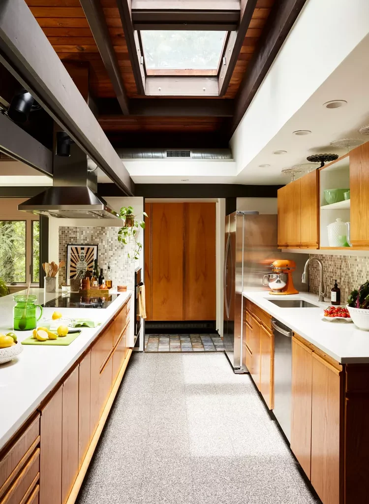 14 Small Galley Kitchen Ideas to Maximize a Tight Space -11 Maximized Natural Light