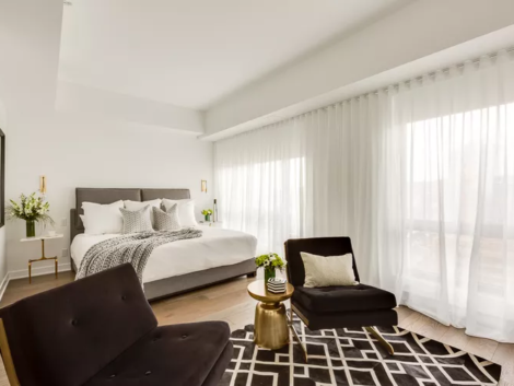 21 Black and White Bedroom Ideas