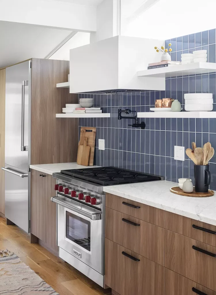 Minimalist Kitchen Ideas for a Simple, Stylish Space -Understated Kitchen Backsplash Ideas