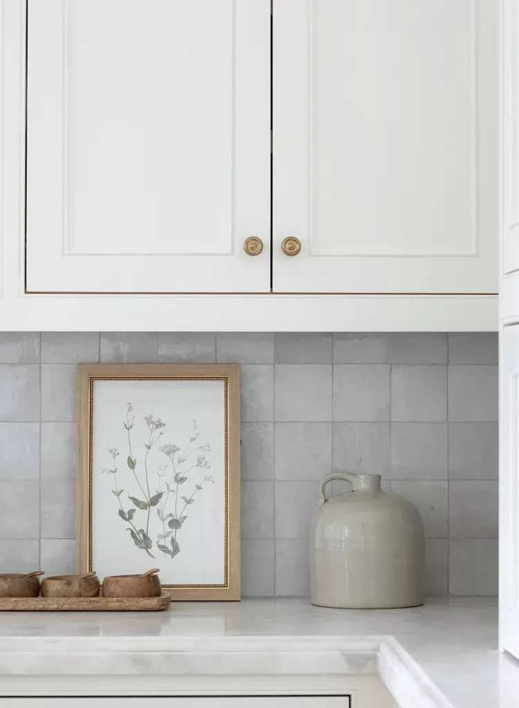 Minimalist Kitchen Ideas for a Simple, Stylish Space -Decorating a Minimalist Kitchen