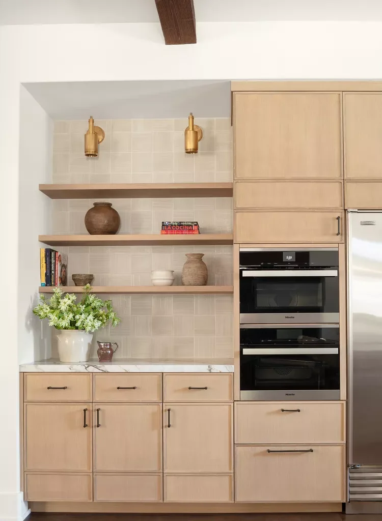 Minimalist Kitchen Ideas for a Simple, Stylish Space -Neutral Color Palette
