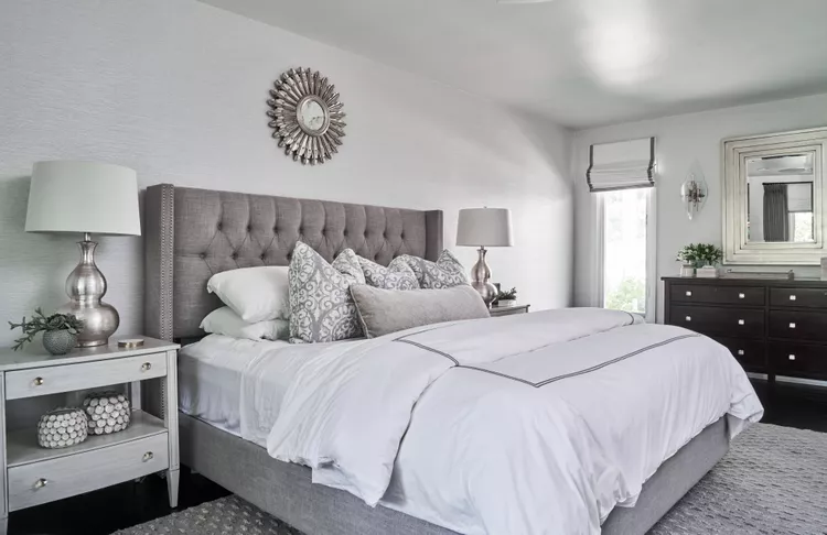 Gray and White Bedroom Ideas for a Timeless, Calming Space-09 Don't Forget the Crisp White Bedding